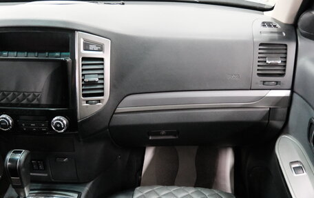 Mitsubishi Pajero IV, 2015 год, 2 599 000 рублей, 18 фотография