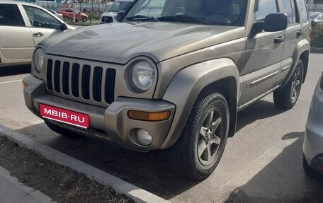 Jeep Liberty (North America) I, 2004 год, 680 000 рублей, 1 фотография