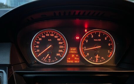 BMW 5 серия, 2007 год, 1 550 000 рублей, 11 фотография