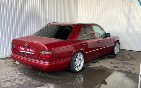 Mercedes-Benz E-Класс, 1994 год, 650 000 рублей, 6 фотография