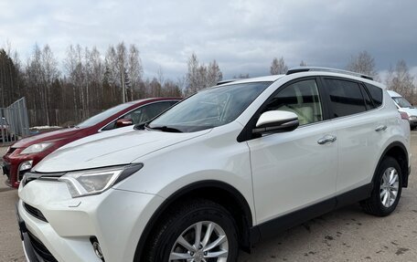 Toyota RAV4, 2016 год, 2 700 000 рублей, 8 фотография