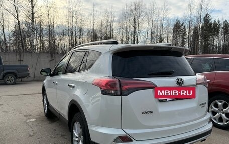 Toyota RAV4, 2016 год, 2 700 000 рублей, 3 фотография