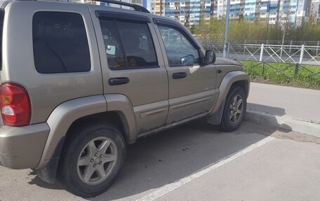 Jeep Liberty (North America) I, 2004 год, 680 000 рублей, 3 фотография