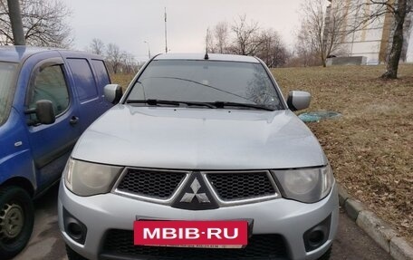 Mitsubishi L200 IV рестайлинг, 2014 год, 1 530 000 рублей, 2 фотография