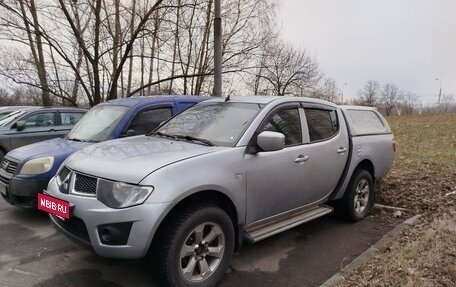 Mitsubishi L200 IV рестайлинг, 2014 год, 1 530 000 рублей, 3 фотография