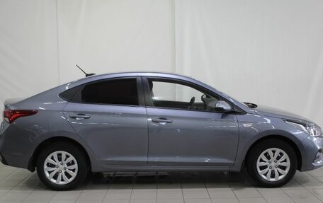 Hyundai Solaris II рестайлинг, 2018 год, 1 360 000 рублей, 5 фотография