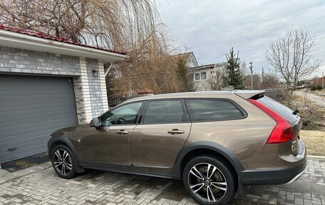 Volvo V90 Cross Country I рестайлинг, 2017 год, 3 125 000 рублей, 12 фотография