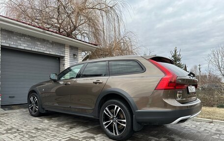 Volvo V90 Cross Country I рестайлинг, 2017 год, 3 125 000 рублей, 22 фотография
