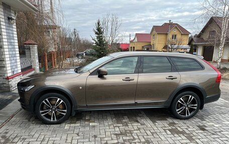 Volvo V90 Cross Country I рестайлинг, 2017 год, 3 125 000 рублей, 23 фотография
