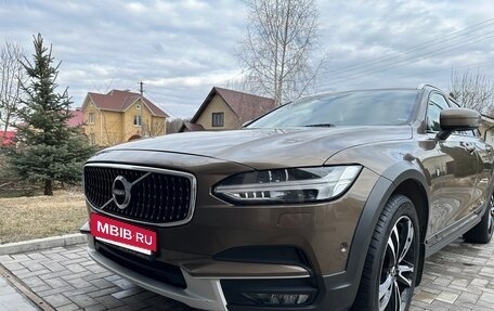 Volvo V90 Cross Country I рестайлинг, 2017 год, 3 125 000 рублей, 16 фотография