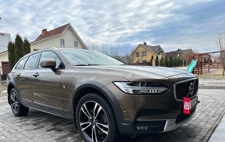Volvo V90 Cross Country I рестайлинг, 2017 год, 3 125 000 рублей, 17 фотография