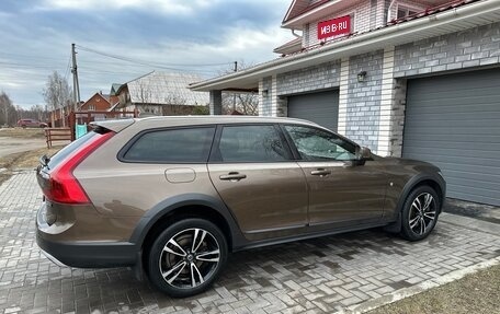 Volvo V90 Cross Country I рестайлинг, 2017 год, 3 125 000 рублей, 19 фотография
