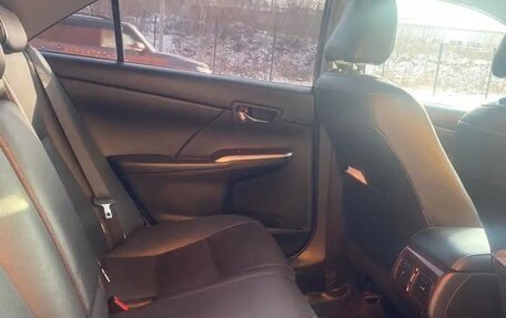 Toyota Camry, 2017 год, 2 300 000 рублей, 16 фотография