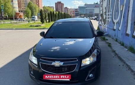 Chevrolet Cruze II, 2014 год, 685 000 рублей, 3 фотография