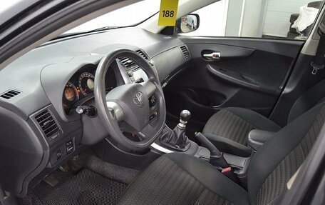 Toyota Corolla, 2011 год, 975 000 рублей, 9 фотография
