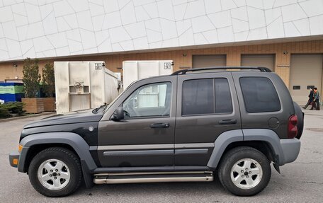 Jeep Liberty (North America) I, 2004 год, 610 000 рублей, 4 фотография