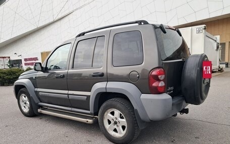 Jeep Liberty (North America) I, 2004 год, 610 000 рублей, 6 фотография