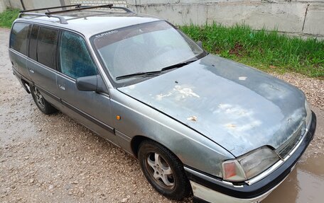 Opel Omega A, 1991 год, 83 000 рублей, 2 фотография