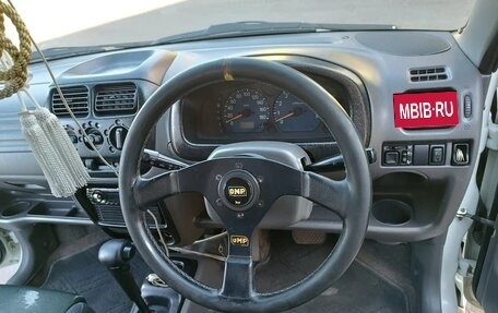 Suzuki Swift II, 2001 год, 415 000 рублей, 7 фотография