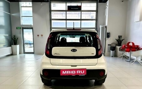 KIA Soul II рестайлинг, 2018 год, 1 600 000 рублей, 5 фотография