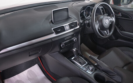 Mazda Axela, 2016 год, 1 389 000 рублей, 19 фотография