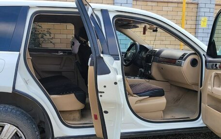 Volkswagen Touareg III, 2005 год, 980 000 рублей, 17 фотография