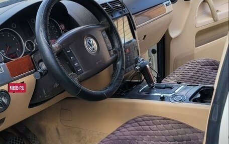Volkswagen Touareg III, 2005 год, 980 000 рублей, 22 фотография
