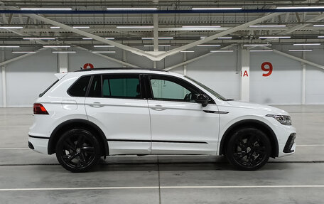 Volkswagen Tiguan II, 2021 год, 4 419 950 рублей, 8 фотография
