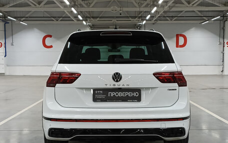 Volkswagen Tiguan II, 2021 год, 4 419 950 рублей, 10 фотография