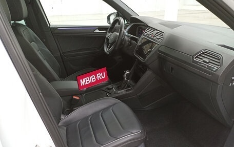 Volkswagen Tiguan II, 2021 год, 4 419 950 рублей, 15 фотография