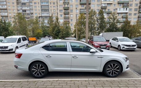 Skoda Superb III рестайлинг, 2024 год, 4 049 000 рублей, 3 фотография