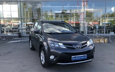Toyota RAV4, 2014 год, 1 900 000 рублей, 3 фотография