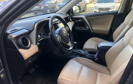 Toyota RAV4, 2014 год, 1 900 000 рублей, 10 фотография