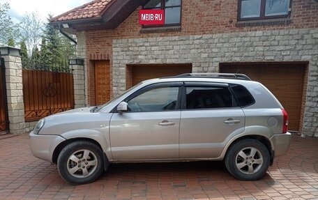 Hyundai Tucson III, 2004 год, 800 000 рублей, 2 фотография