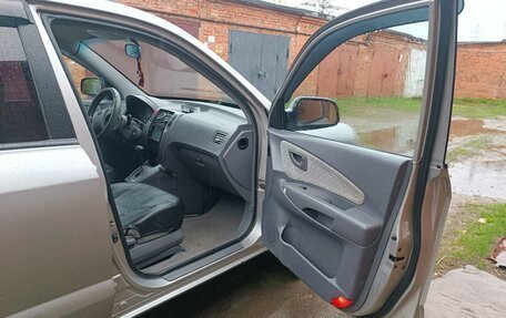 Hyundai Tucson III, 2004 год, 800 000 рублей, 12 фотография