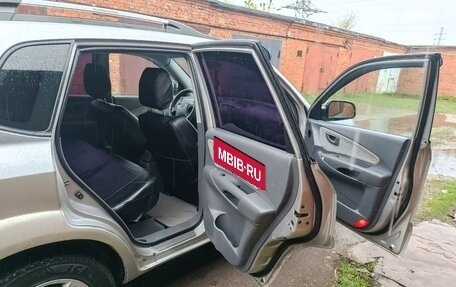 Hyundai Tucson III, 2004 год, 800 000 рублей, 15 фотография