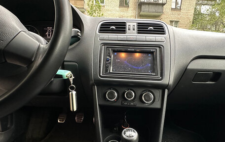 Volkswagen Polo VI (EU Market), 2012 год, 850 000 рублей, 14 фотография