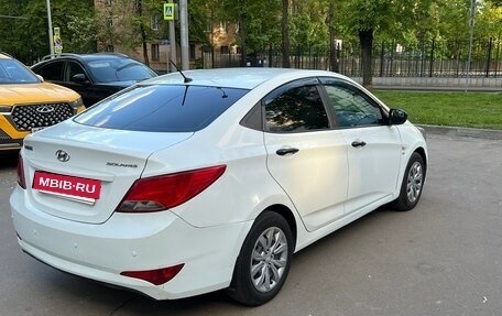 Hyundai Solaris II рестайлинг, 2015 год, 565 000 рублей, 4 фотография