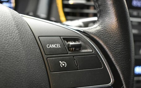 Mitsubishi Outlander III рестайлинг 3, 2017 год, 1 890 000 рублей, 14 фотография