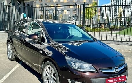 Opel Astra J, 2014 год, 1 080 000 рублей, 7 фотография