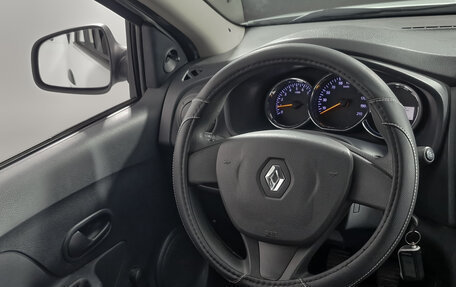 Renault Logan II, 2017 год, 625 000 рублей, 15 фотография