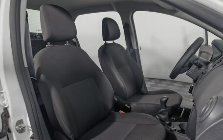 Renault Logan II, 2017 год, 625 000 рублей, 12 фотография