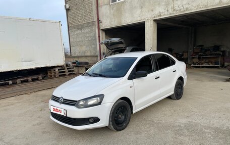 Volkswagen Polo VI (EU Market), 2011 год, 465 000 рублей, 3 фотография