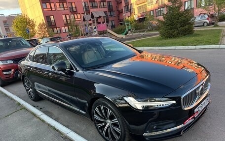 Volvo S90 II рестайлинг, 2020 год, 3 450 000 рублей, 2 фотография