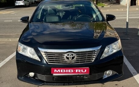 Toyota Camry, 2012 год, 2 100 000 рублей, 2 фотография