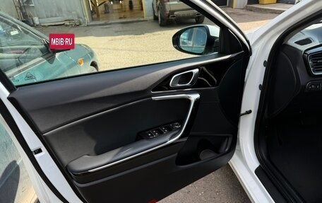 KIA cee'd III, 2020 год, 2 370 000 рублей, 18 фотография