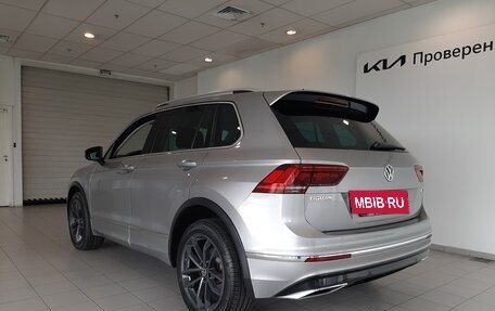 Volkswagen Tiguan II, 2019 год, 3 080 000 рублей, 4 фотография
