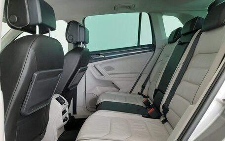 Volkswagen Tiguan II, 2019 год, 3 080 000 рублей, 11 фотография