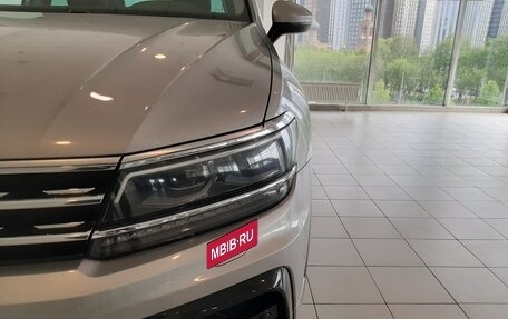 Volkswagen Tiguan II, 2019 год, 3 080 000 рублей, 9 фотография