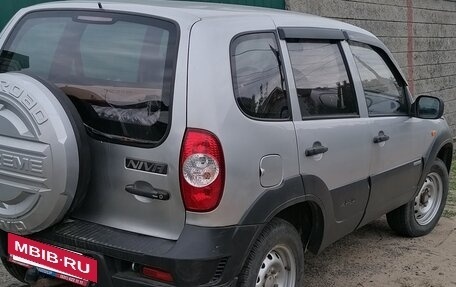Chevrolet Niva I рестайлинг, 2009 год, 385 000 рублей, 3 фотография